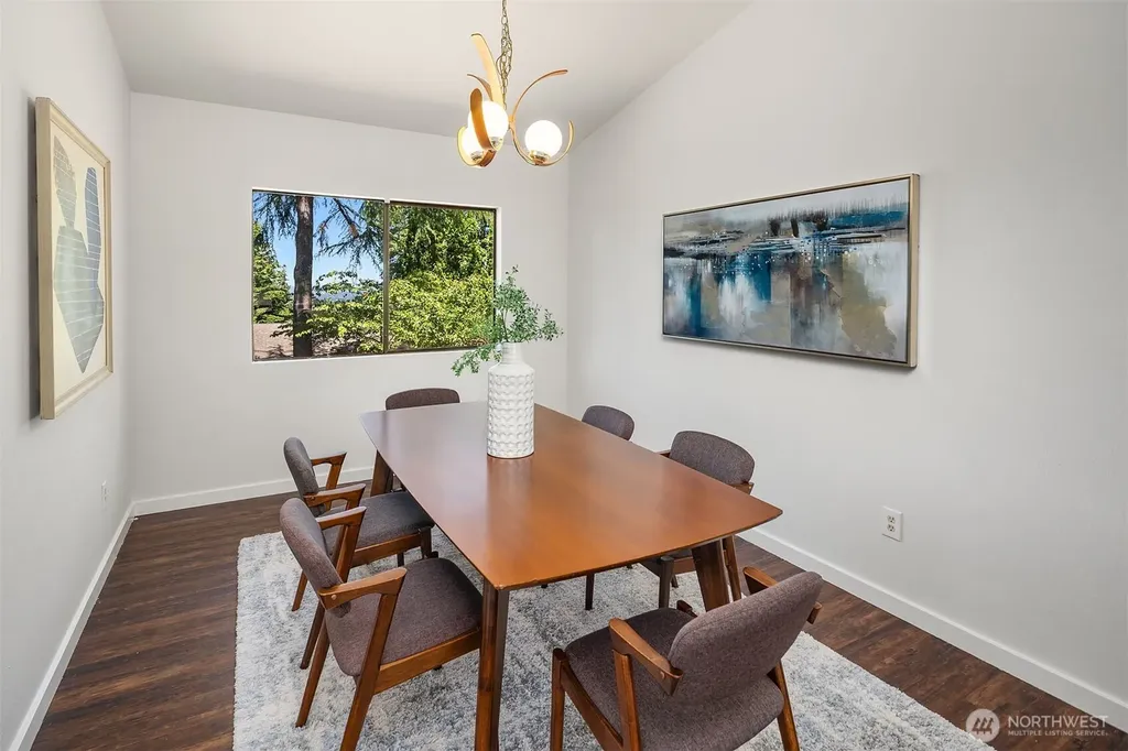 14428 SE 49th Street Bellevue WA 98006