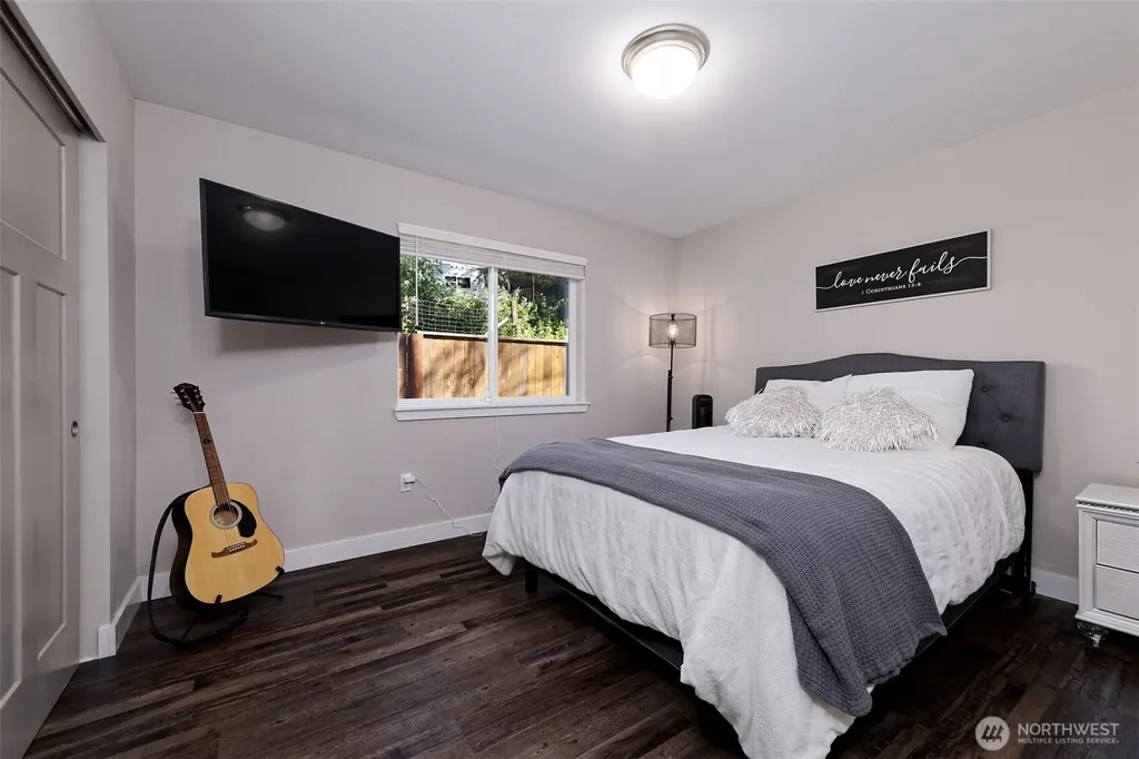 5031 E Rasor Road W Belfair WA 98528