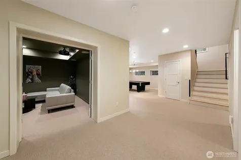 526 14th Avenue W Kirkland WA 98033