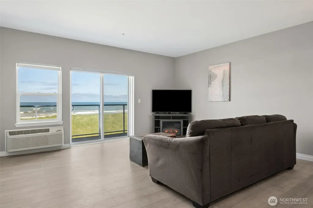 1307 Ocean Shores Boulevard SW Ocean Shores WA 98569
