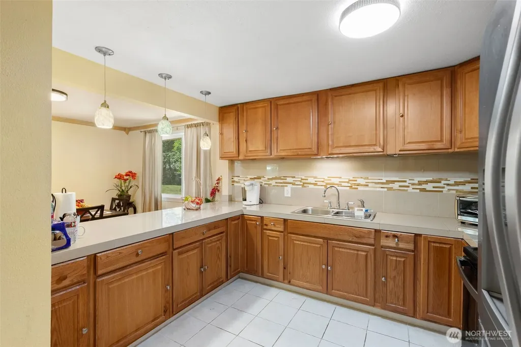30621 8th Place S Federal Way WA 98003