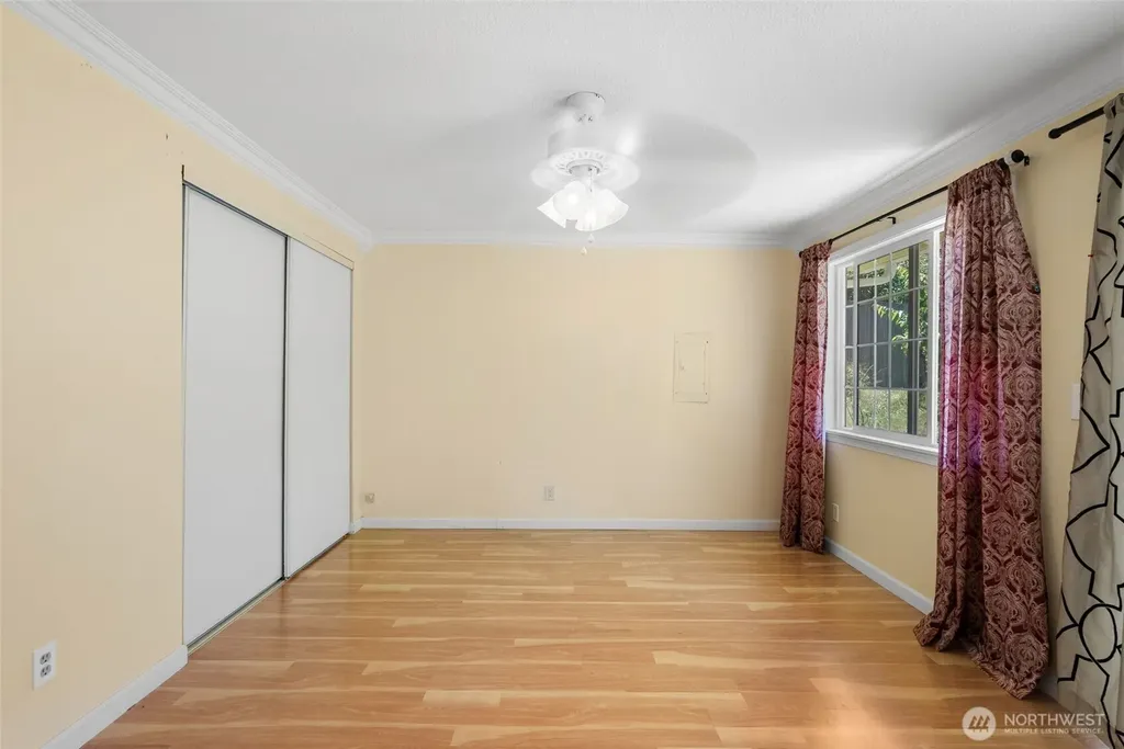 30621 8th Place S Federal Way WA 98003