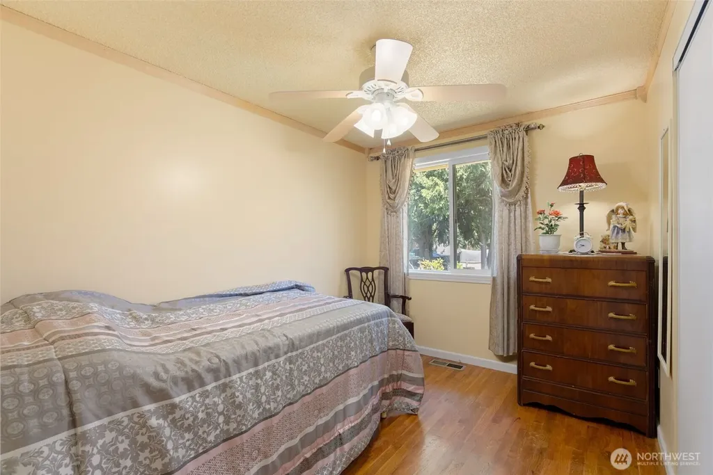 30621 8th Place S Federal Way WA 98003