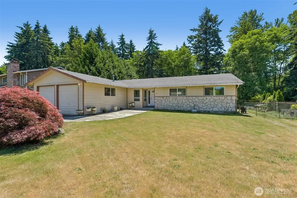 521 SW 317th Place Federal Way WA 98023