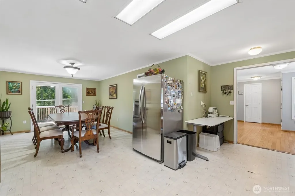 521 SW 317th Place Federal Way WA 98023