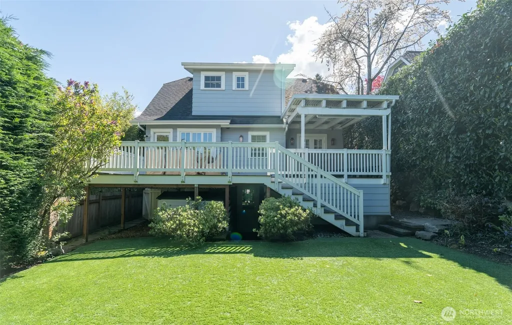 2218 E Mcgraw Street Seattle WA 98112