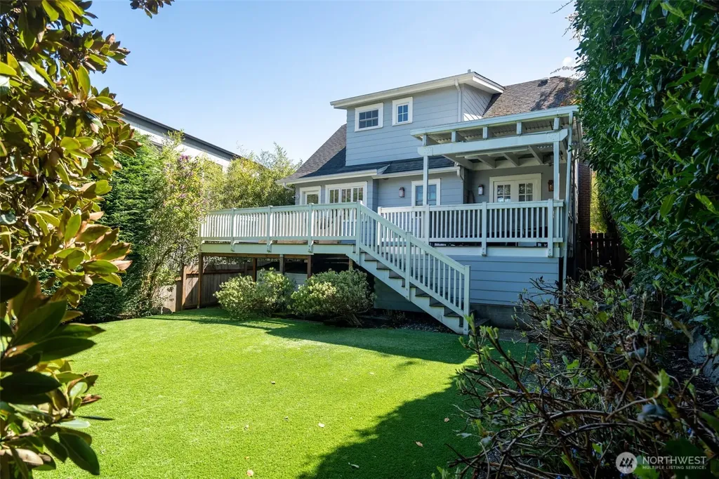 2218 E Mcgraw Street Seattle WA 98112