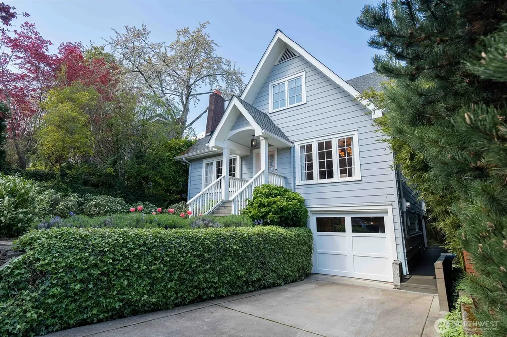 2218 E Mcgraw Street Seattle WA 98112