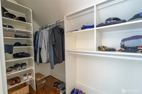2218 E Mcgraw Street Seattle WA 98112