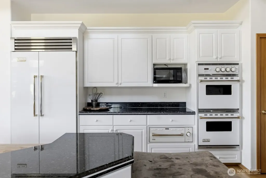 12540 123rd Avenue SE Rainier WA 98576