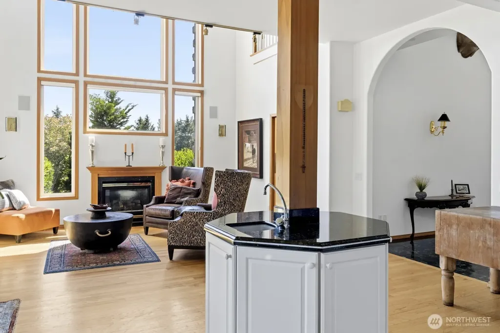 12540 123rd Avenue SE Rainier WA 98576