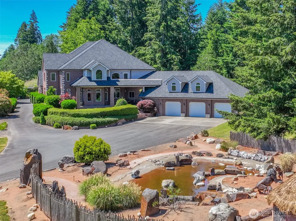 12540 123rd Avenue SE Rainier WA 98576