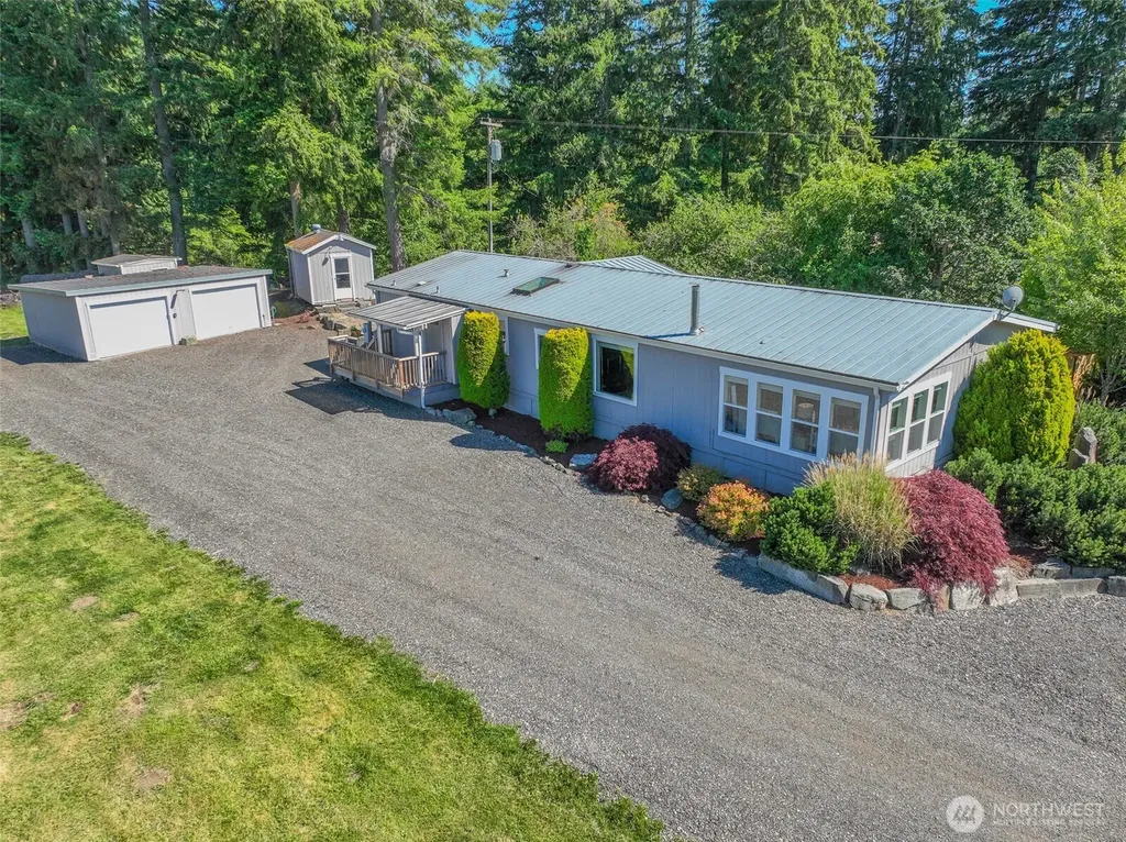 12540 123rd Avenue SE Rainier WA 98576