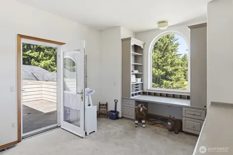12540 123rd Avenue SE Rainier WA 98576