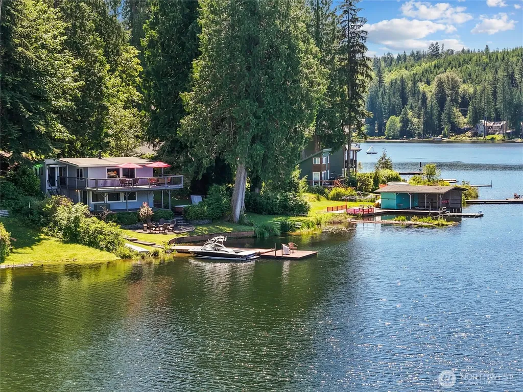 1012 S Lake Roesiger Road Snohomish WA 98290