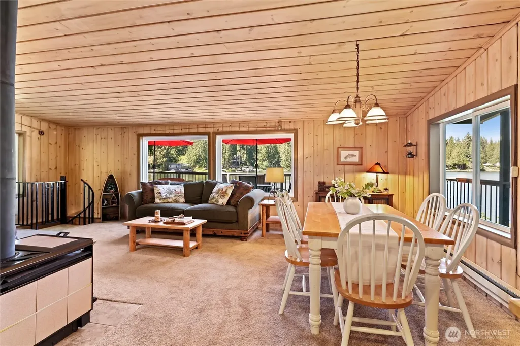 1012 S Lake Roesiger Road Snohomish WA 98290