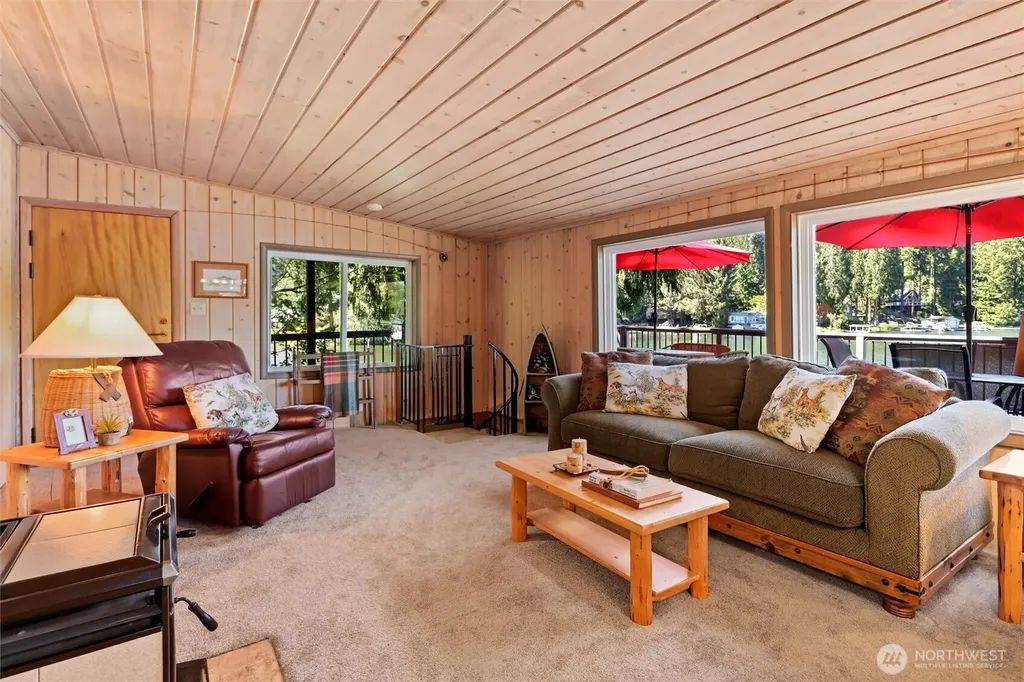 1012 S Lake Roesiger Road Snohomish WA 98290