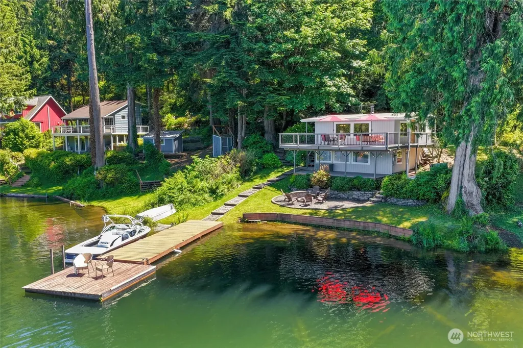 1012 S Lake Roesiger Road Snohomish WA 98290