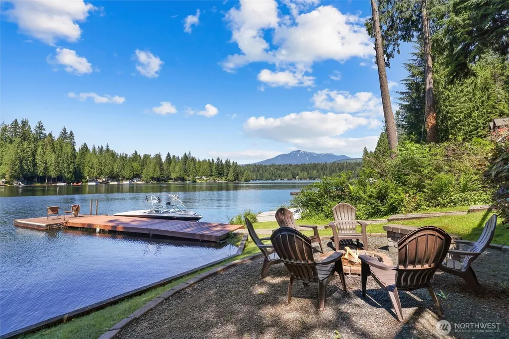 1012 S Lake Roesiger Road Snohomish WA 98290