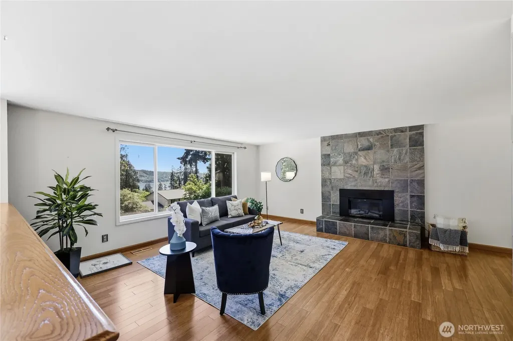 5929 Fern Avenue NE Bremerton WA 98311