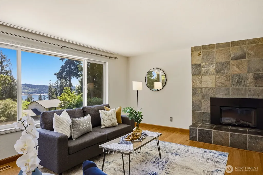 5929 Fern Avenue NE Bremerton WA 98311