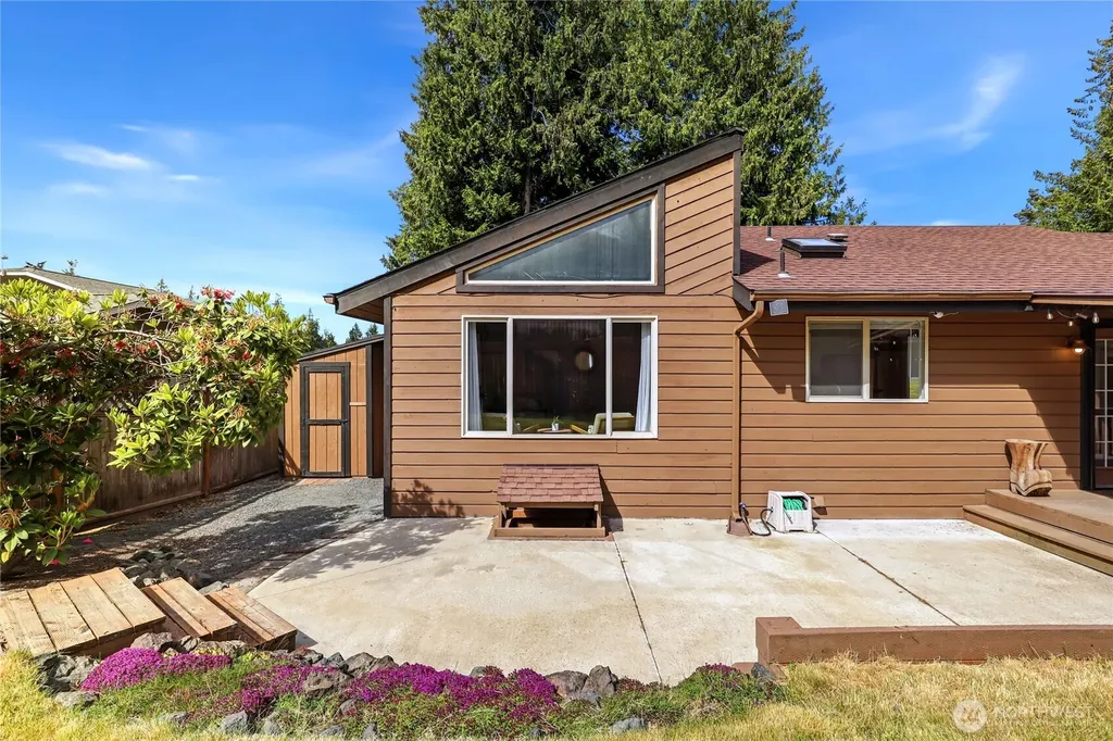 2424 W 12th Street Port Angeles WA 98363