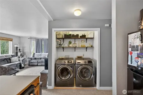 320 SE Barrington Drive Oak Harbor WA 98277