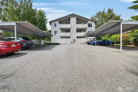 320 SE Barrington Drive Oak Harbor WA 98277