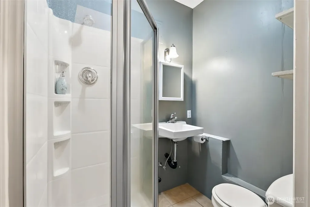 8419 S 116th Seattle WA 98178
