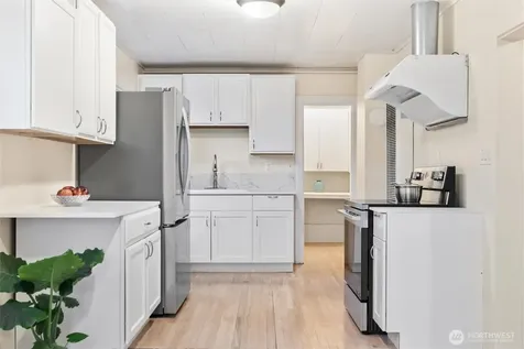 8419 S 116th Seattle WA 98178