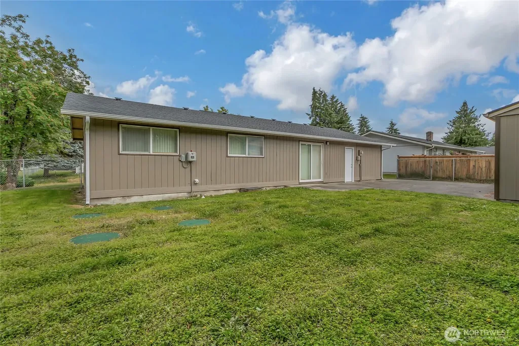 17002 6th Avenue E Spanaway WA 98387