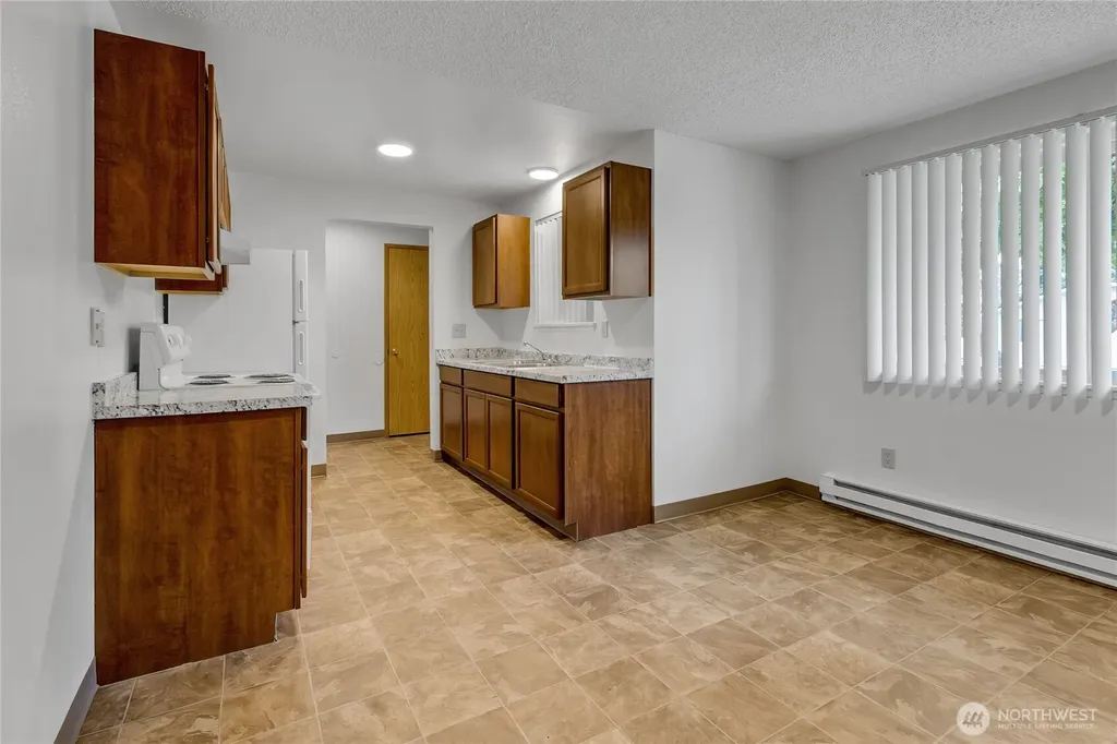 17002 6th Avenue E Spanaway WA 98387