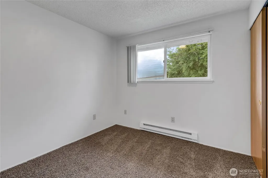 17002 6th Avenue E Spanaway WA 98387