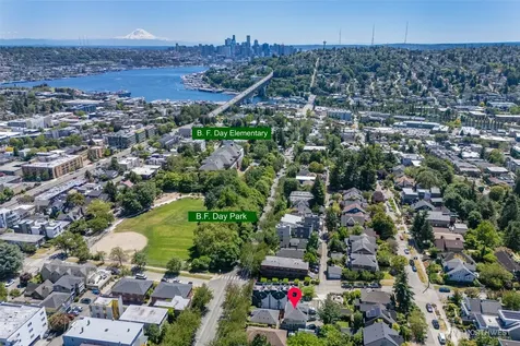 4105 Fremont Avenue N Seattle WA 98103