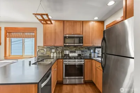 4105 Fremont Avenue N Seattle WA 98103