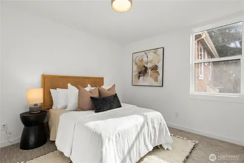 6544 Latona Avenue NE Seattle WA 98115