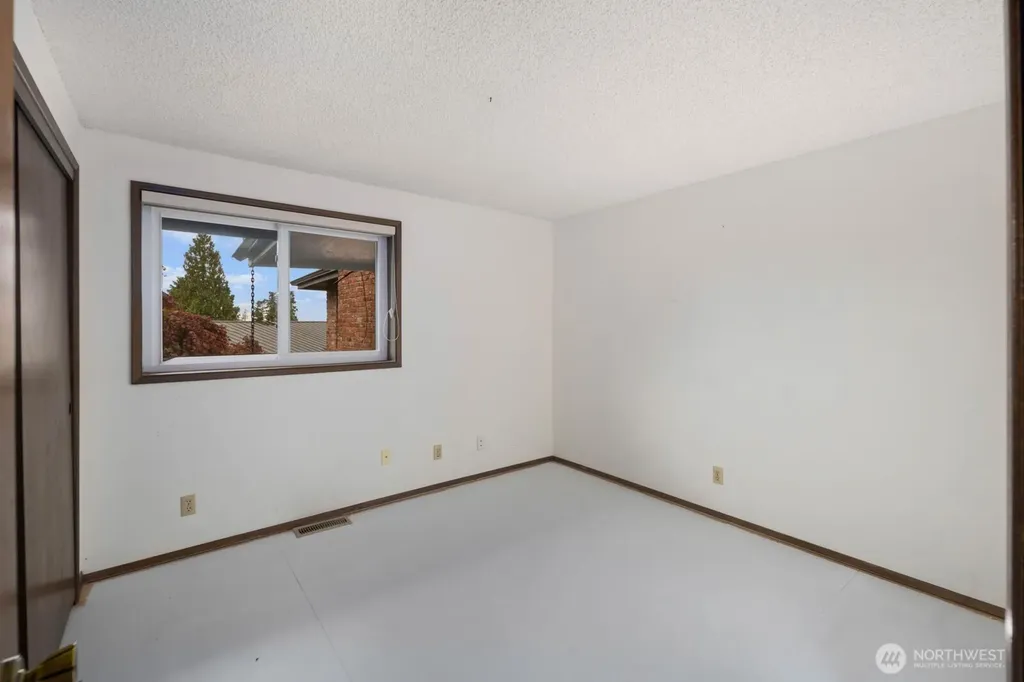 7011 165th Place SW Edmonds WA 98026