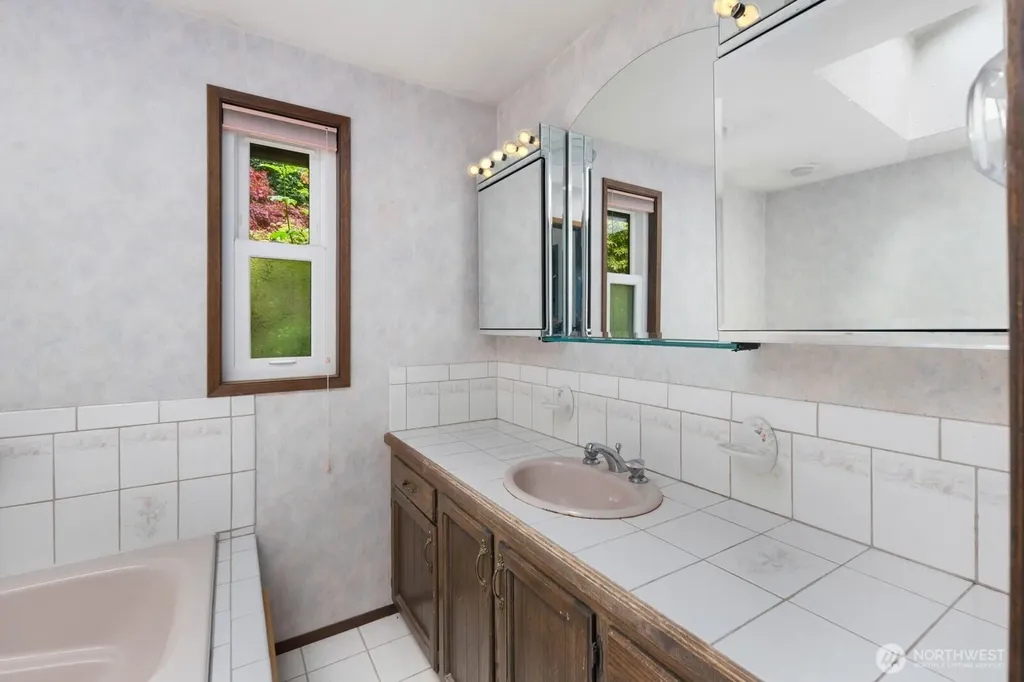 7011 165th Place SW Edmonds WA 98026