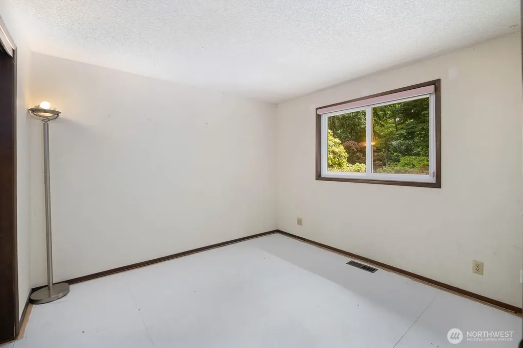 7011 165th Place SW Edmonds WA 98026