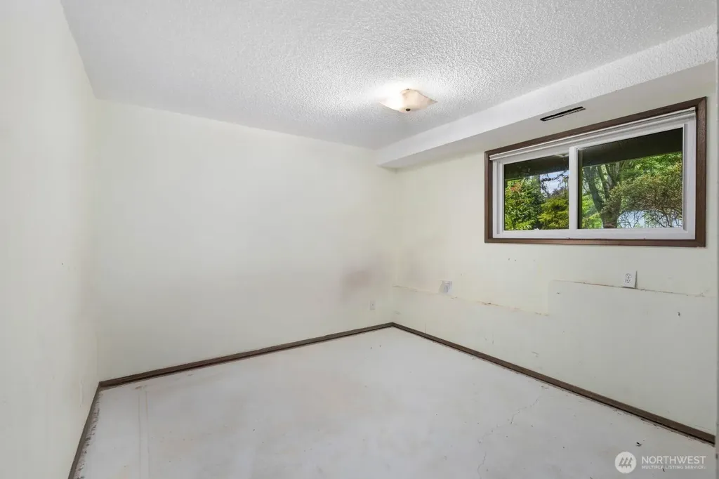 7011 165th Place SW Edmonds WA 98026