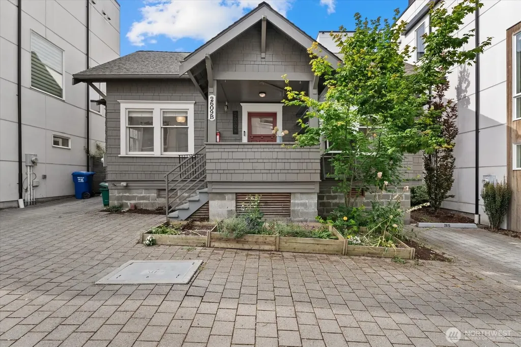 2609 SW Adams Street Seattle WA 98126