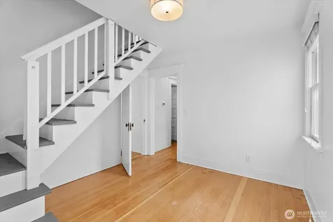 2609 SW Adams Street Seattle WA 98126