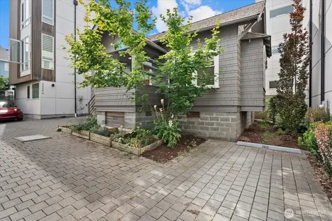 2609 SW Adams Street Seattle WA 98126