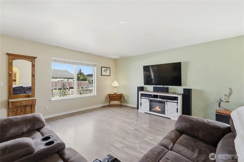 9816 Ramsay Dr SE Yelm WA 98597