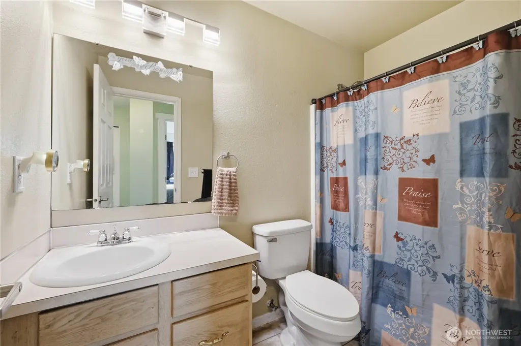9816 Ramsay Dr SE Yelm WA 98597