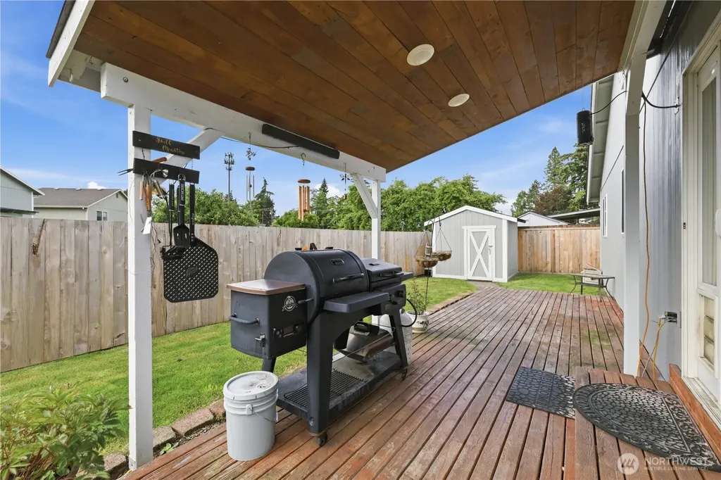 9816 Ramsay Dr SE Yelm WA 98597