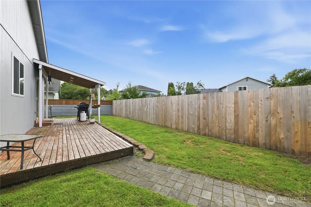 9816 Ramsay Dr SE Yelm WA 98597
