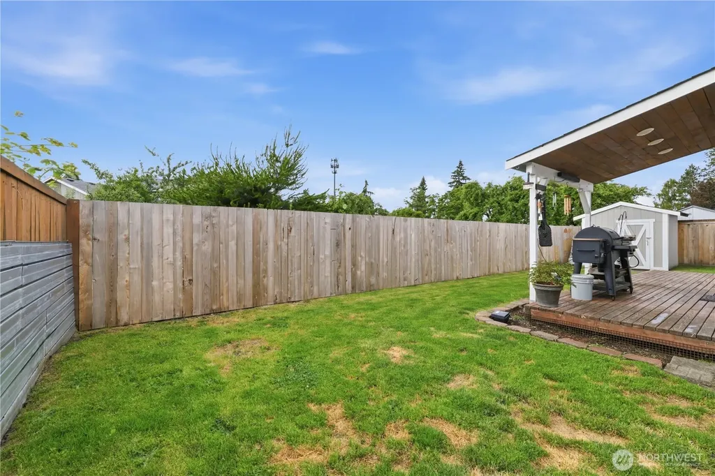9816 Ramsay Dr SE Yelm WA 98597