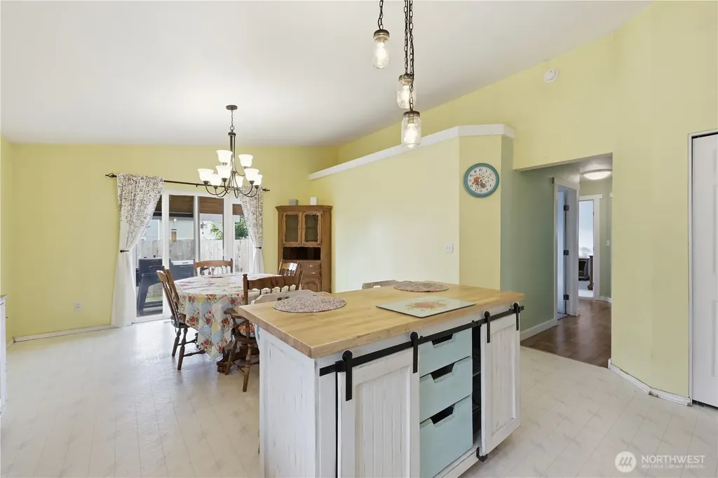9816 Ramsay Dr SE Yelm WA 98597