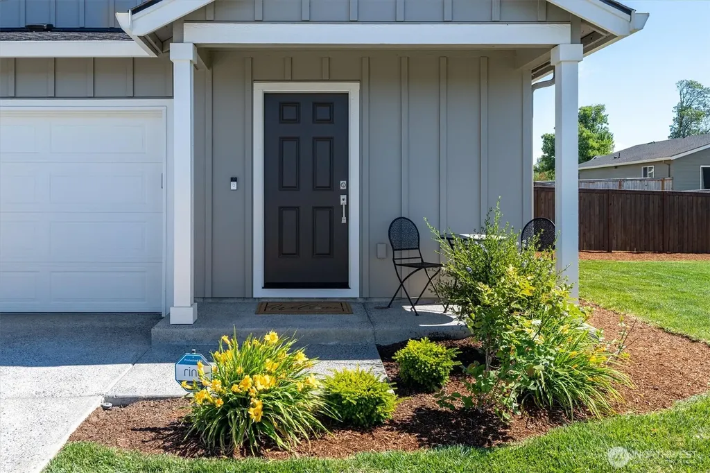 1897 Melody Way Longview WA 98632